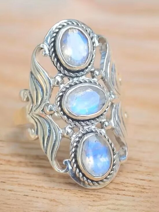 Jewelry - Vintage Style Bohemian Boho Ring Inlaid with a Row of Moonstones Z158